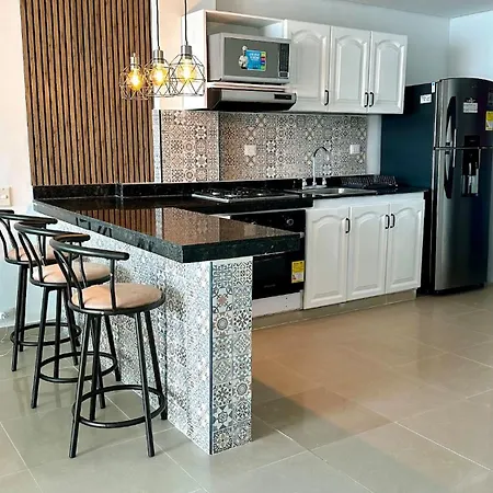 Vive Frente Al Mar Y El Apartamento
