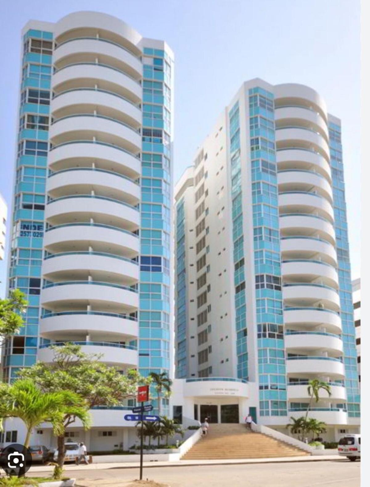 Vive Frente Al Mar Y El Apartamento